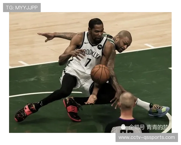 字母哥休赛期增肌10磅 为新赛季内线对抗做好准备